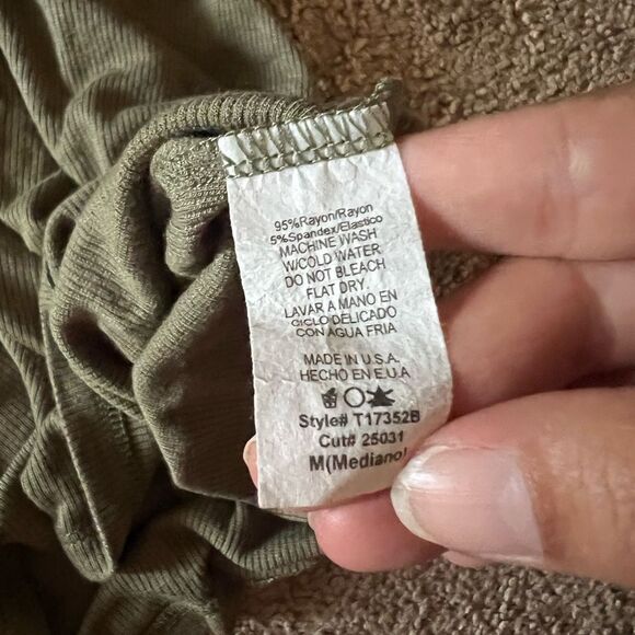 Carly jean medium tank top - Picture 6 of 7